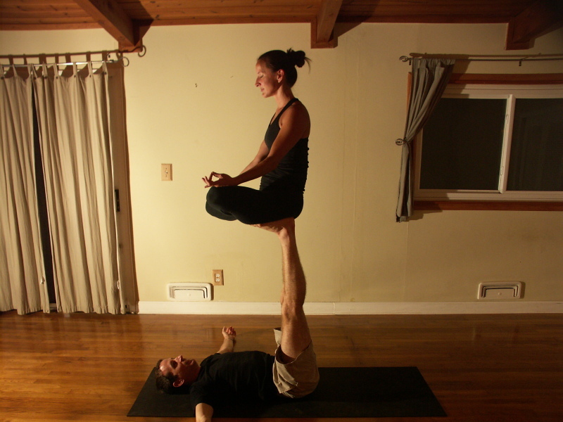 Acro Yoga Beginners - Gisborne - Eventfinda